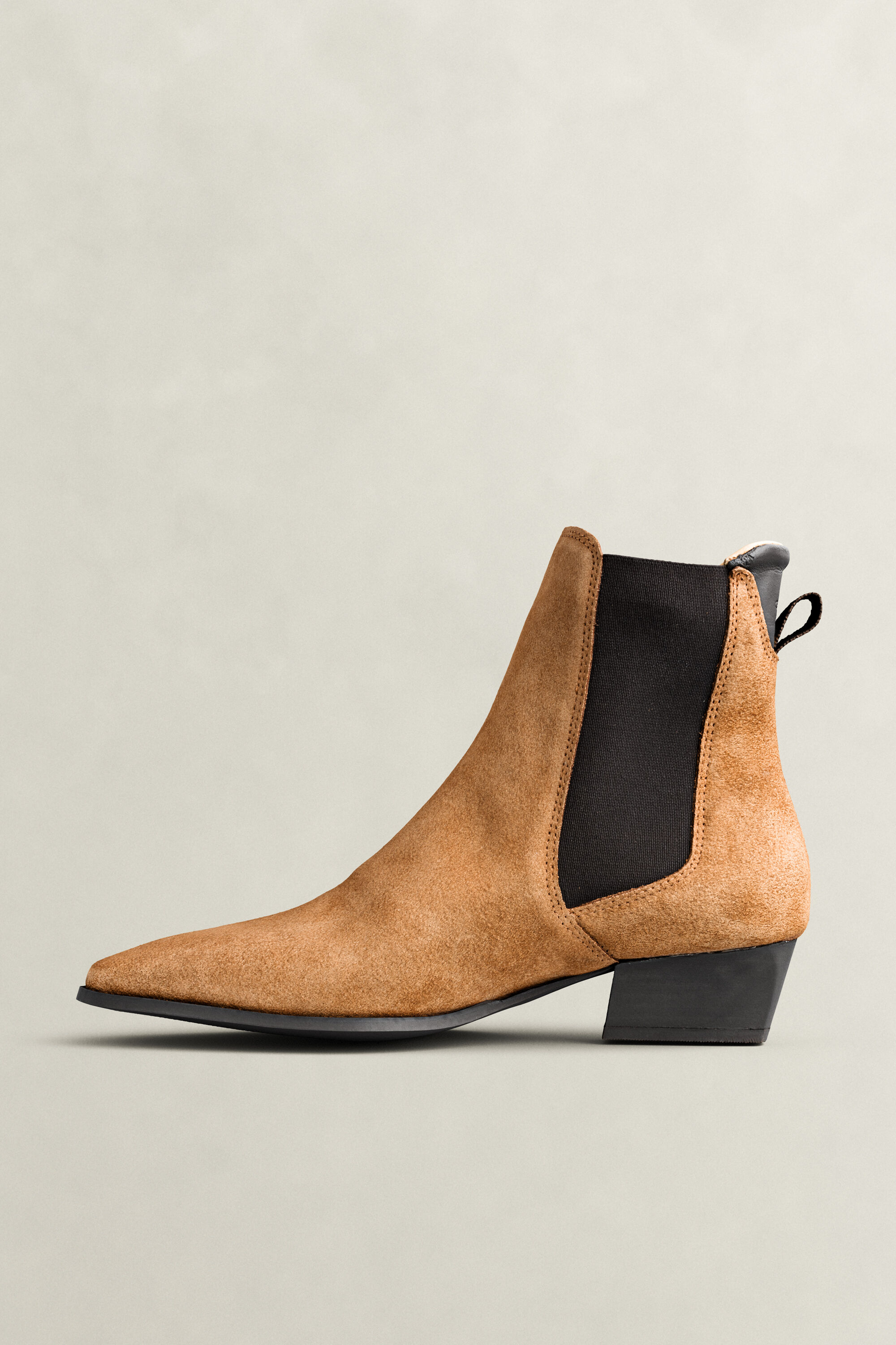 Botines Chelsea de ante Bassotte