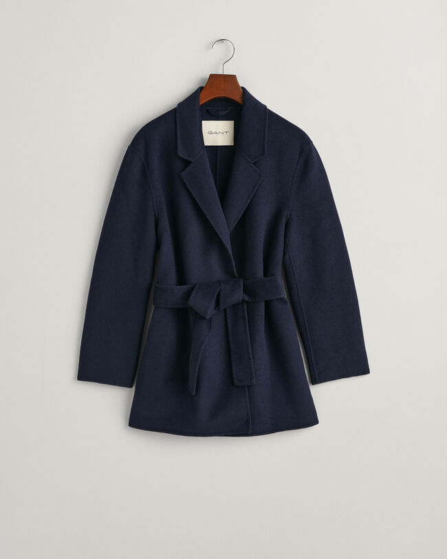 Americana cosida a mano con cinturón