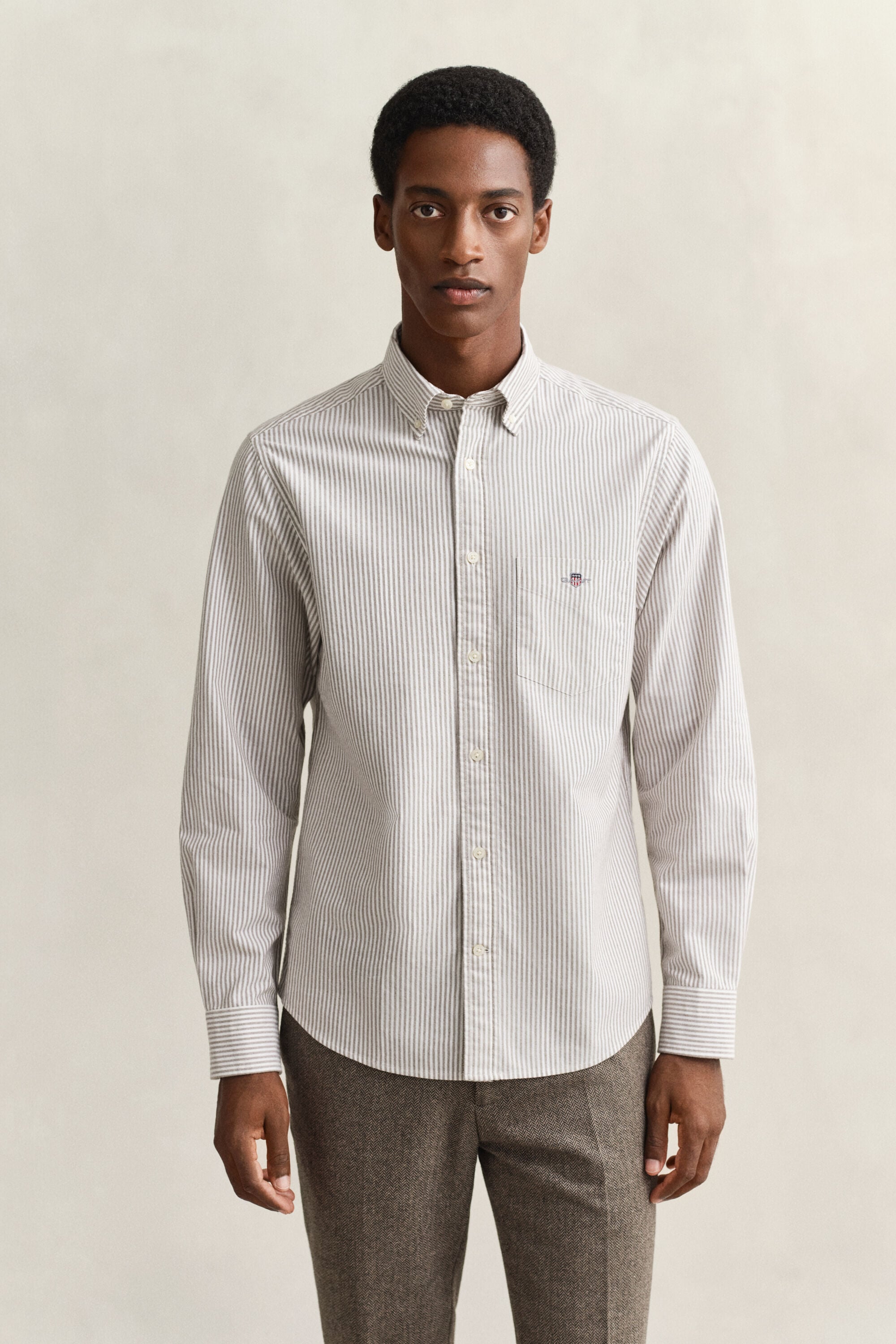 Camisa Oxford clásica de rayas finas