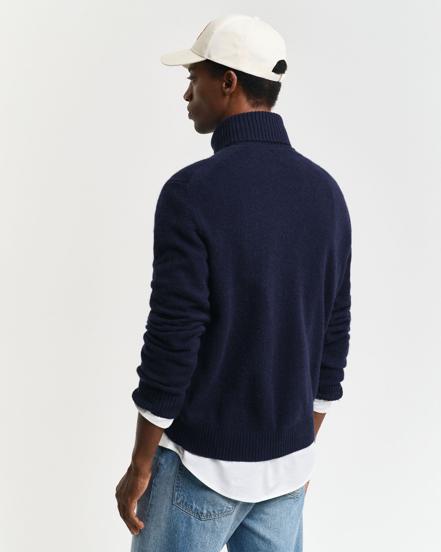 Jersey con cuello de cisne en mezcla de lana