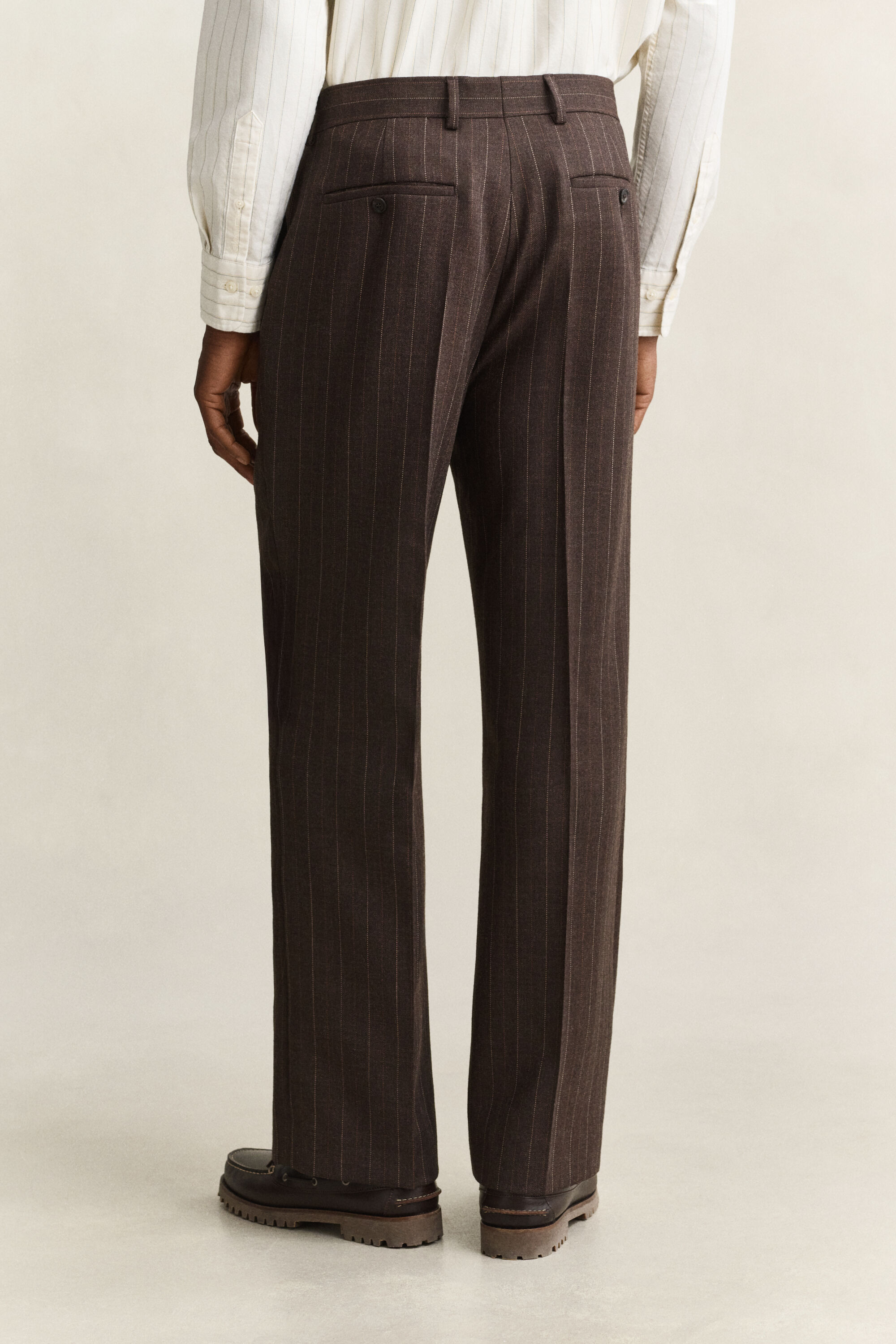 Pantalones de traje de lana con raya diplomática
