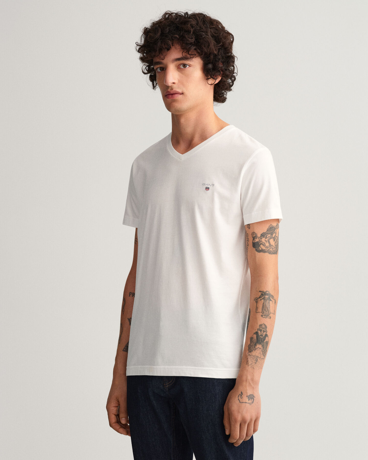Camiseta Slim Fit Original con cuello de pico