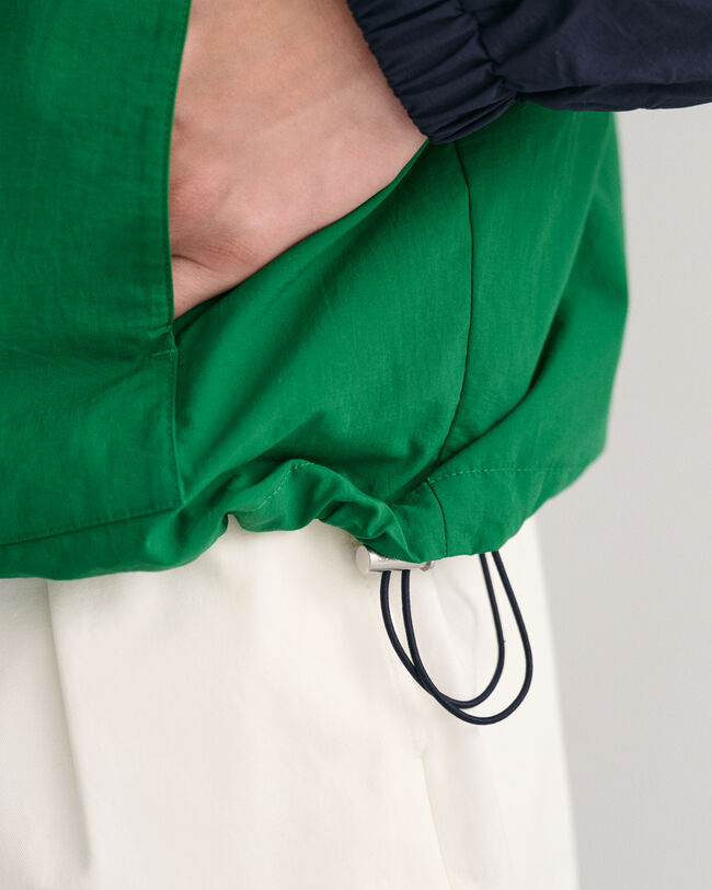 Anorak con bloques de color