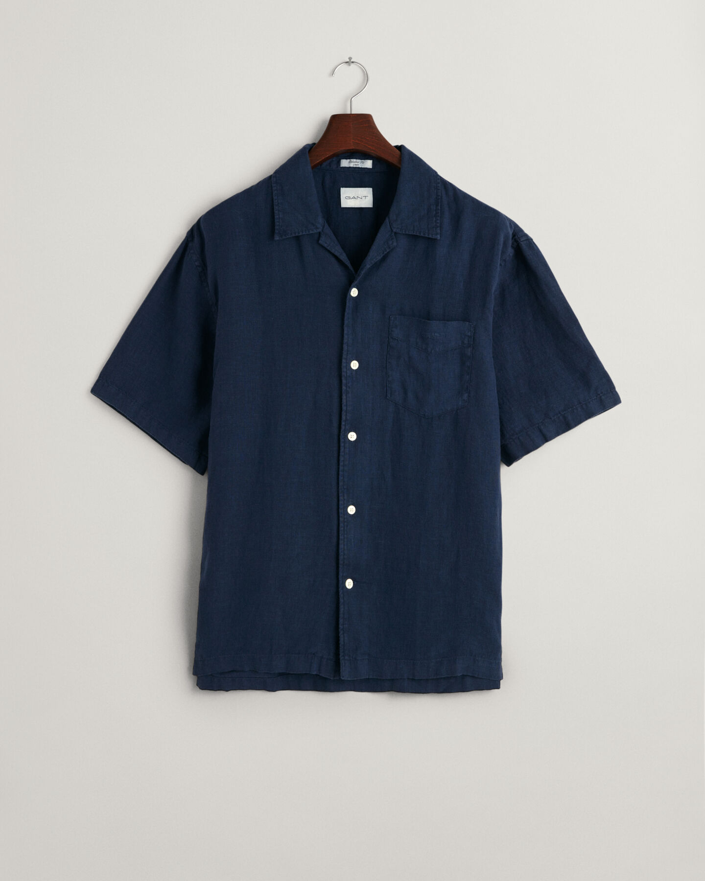 Camisa Relaxed Fit de manga corta y lino te&ntilde;ido en prenda