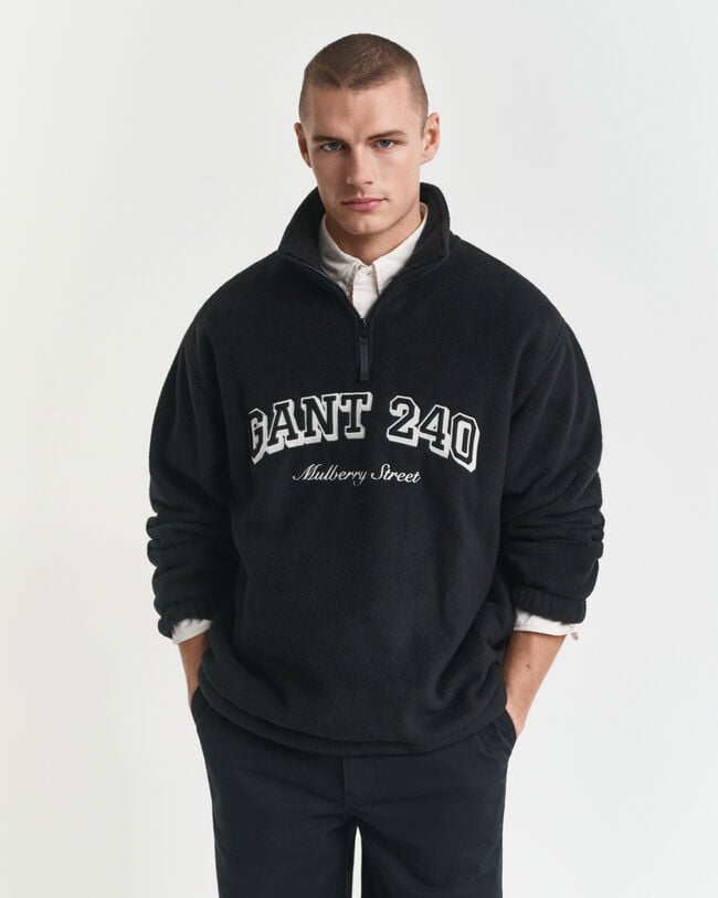 Forro polar con diseño gráfico