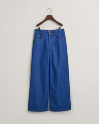 Vaqueros de pernera ancha en color azul intenso