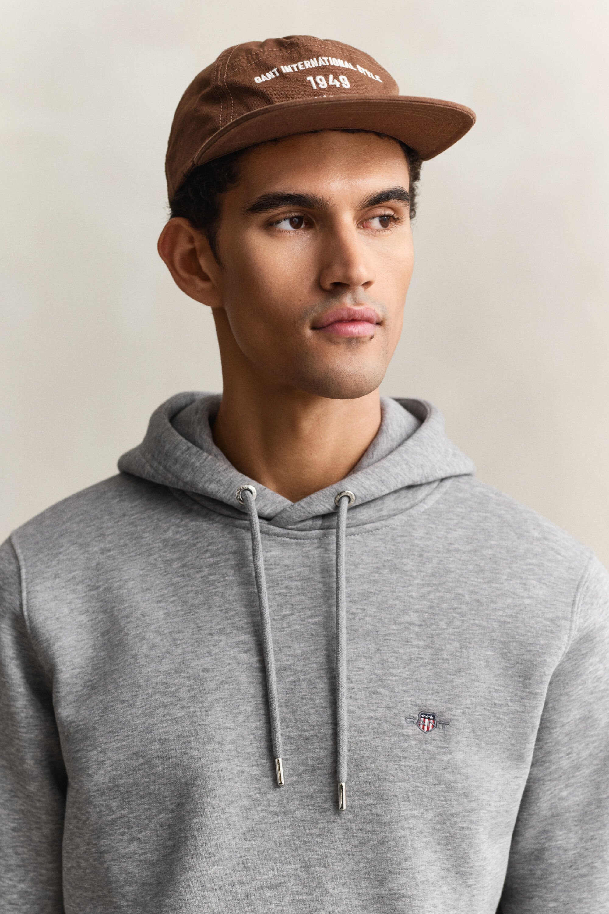 Sudadera con capucha Shield