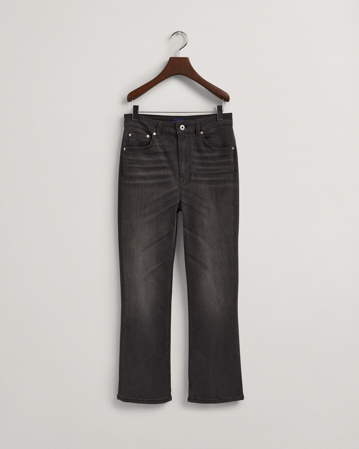 Vaqueros tobilleros acampanados