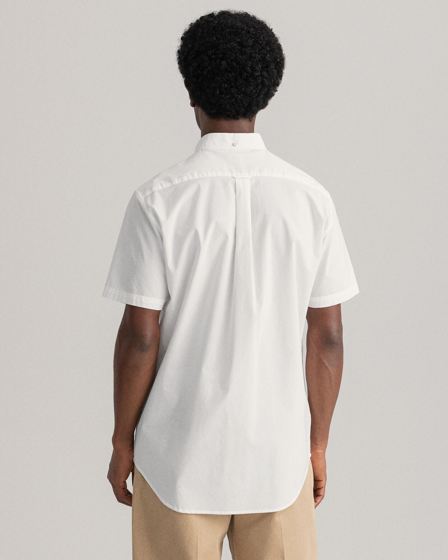 Camisa Regular Fit de manga corta y velarte