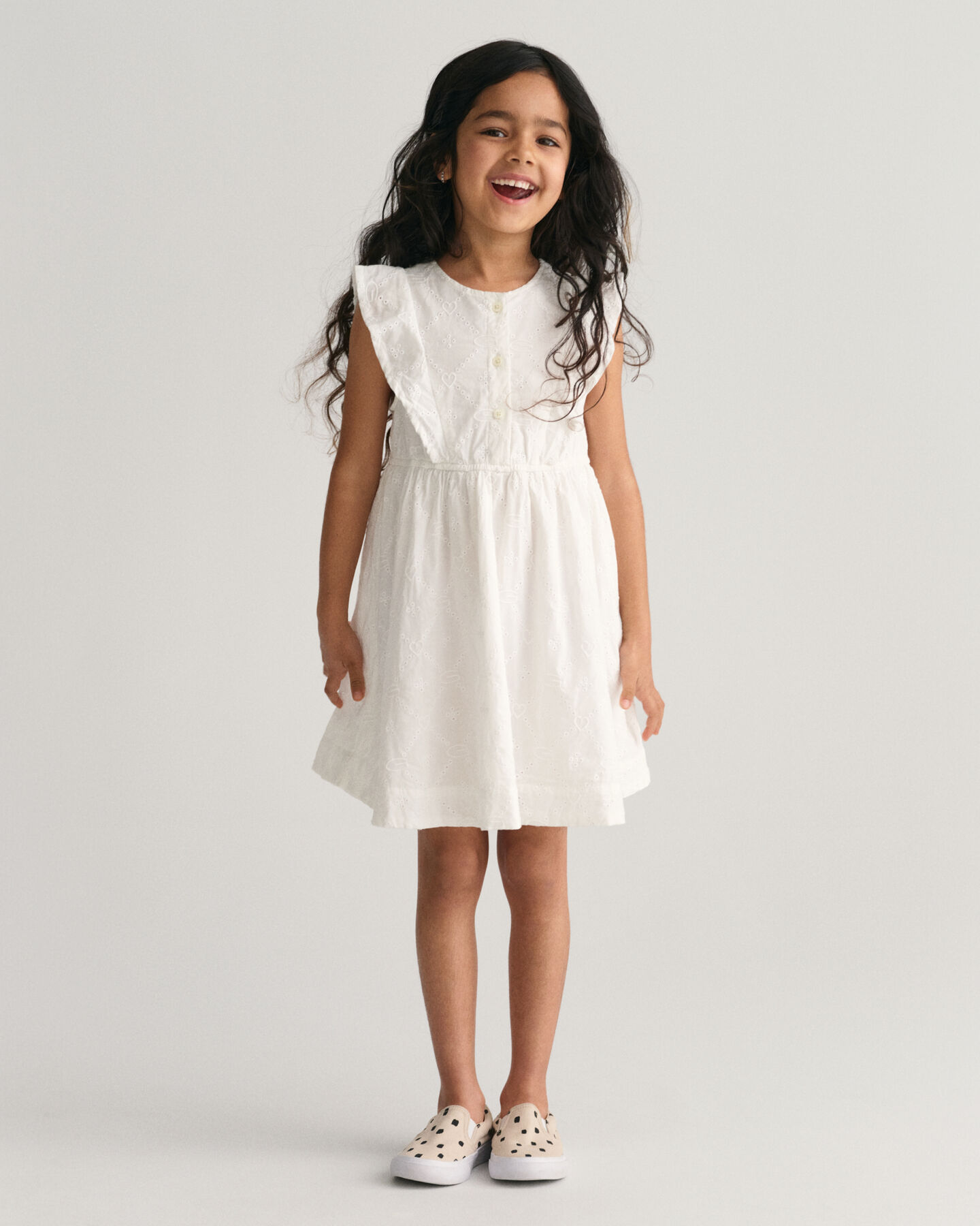 Vestido con bordado ingl&eacute;s y volantes Girls