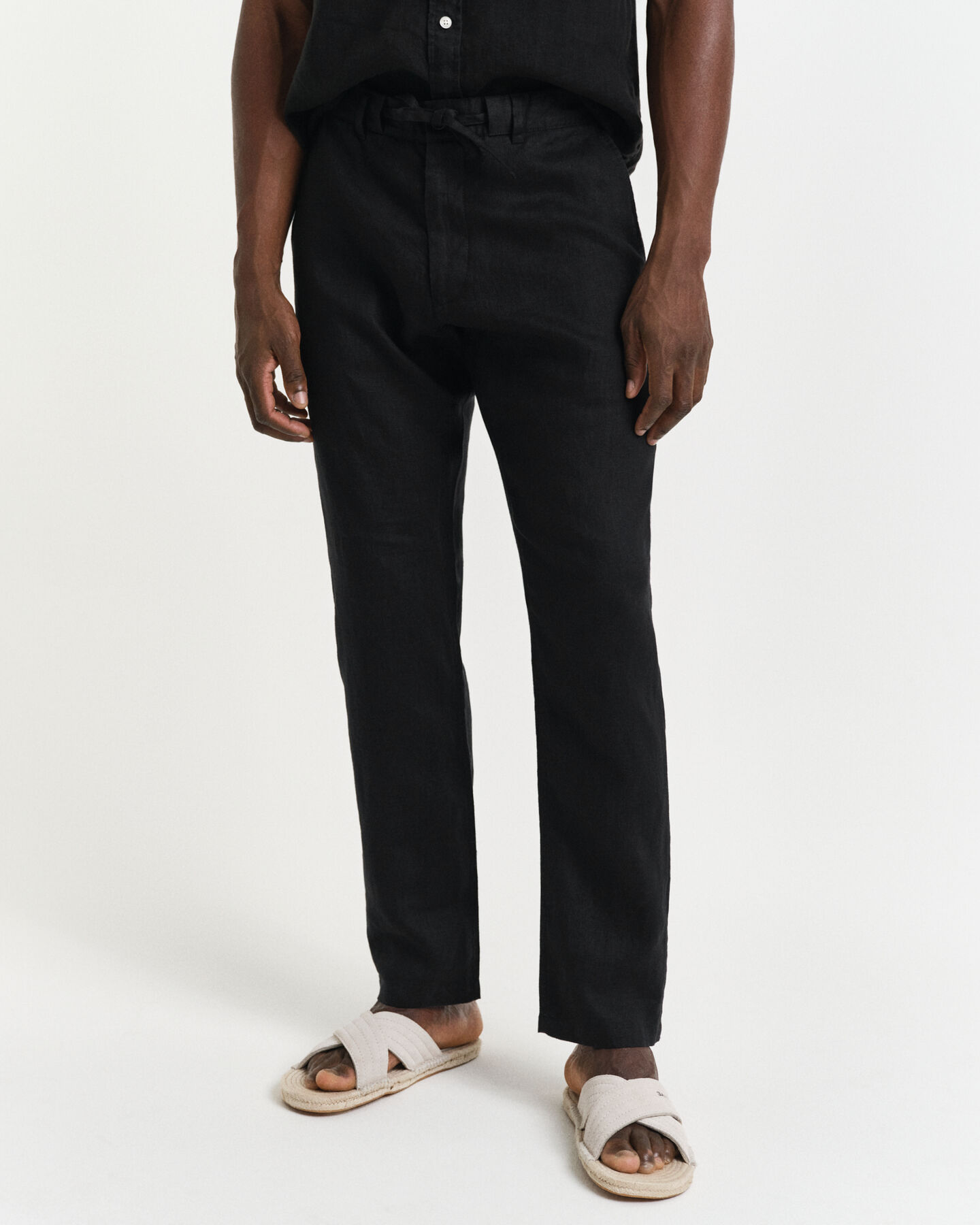 Pantalones Relaxed Fit de lino con cord&oacute;n ajustable