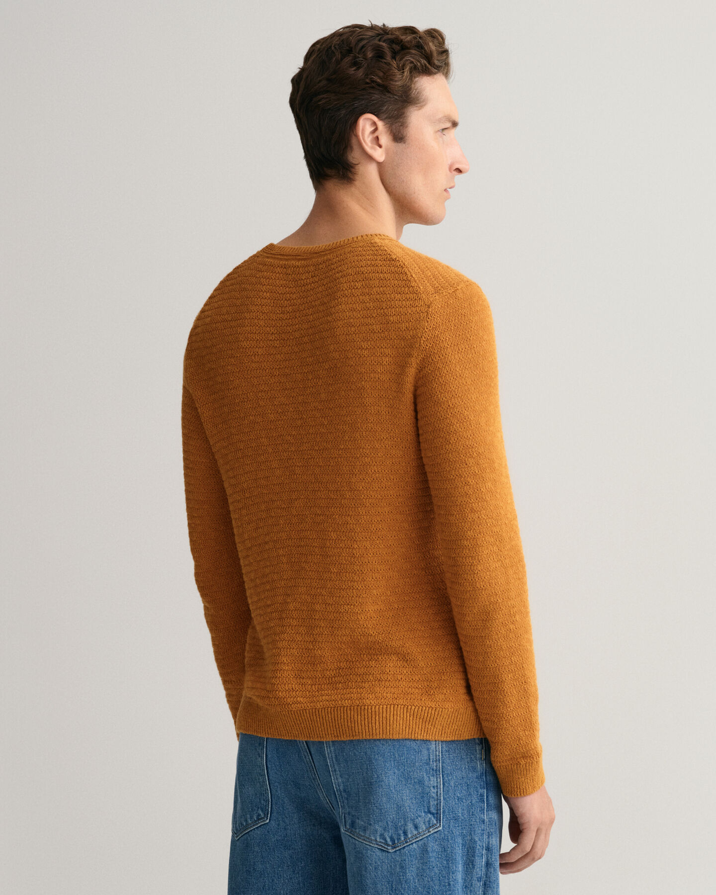 Jersey de cuello redondo en algod&oacute;n y lino Textured