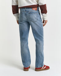 Vaqueros bootcut con lavado vintage