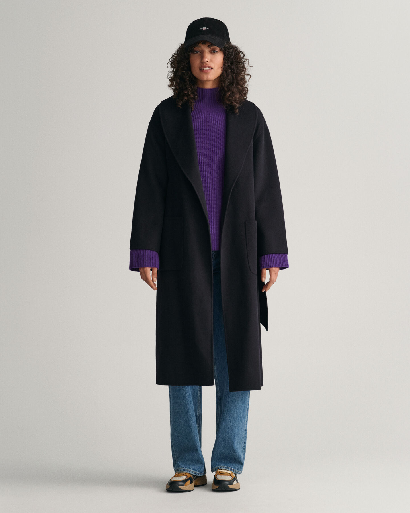 Jersey de lana acanalada con cuello recto