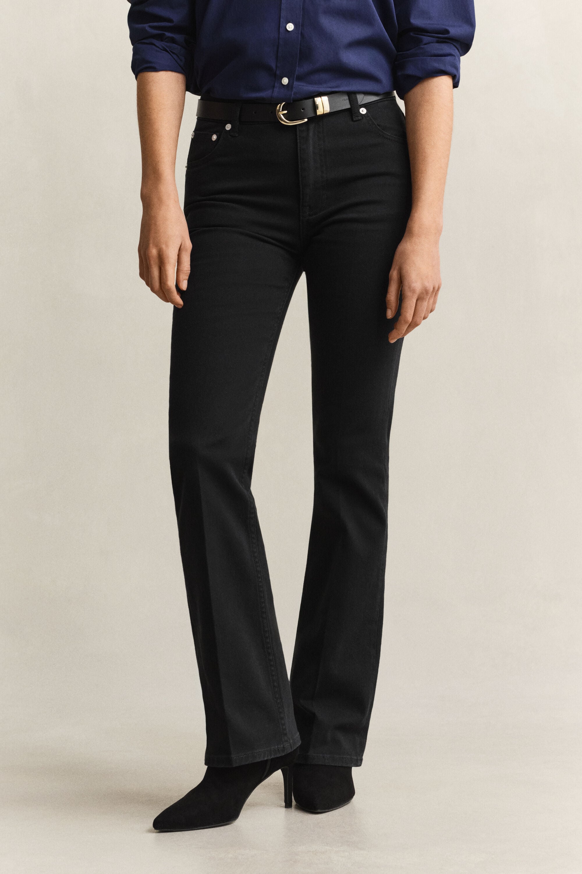 Vaqueros Slim Fit acampanados elásticos