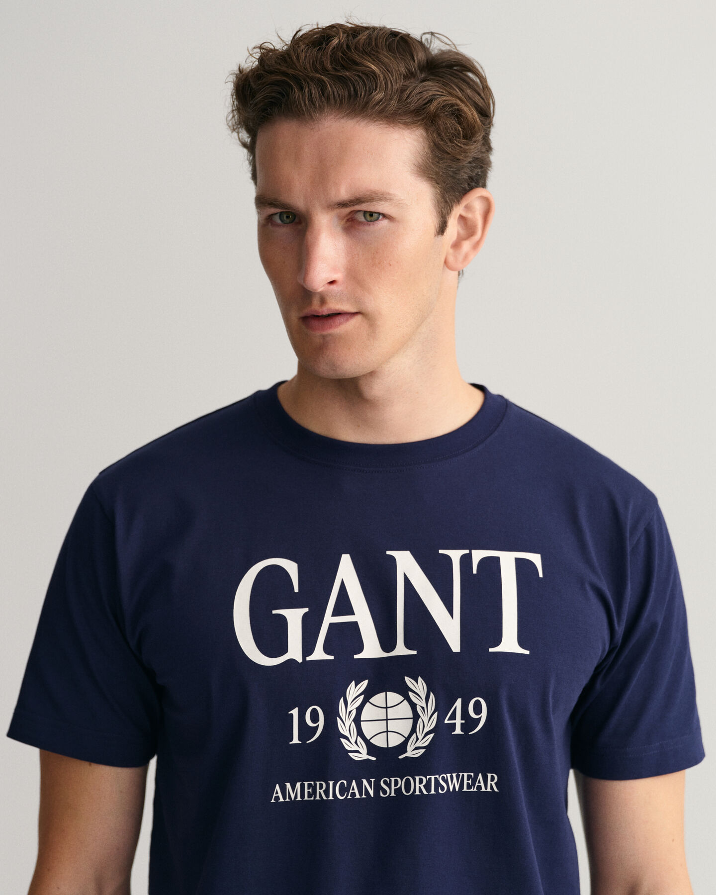 Camiseta Retro Crest