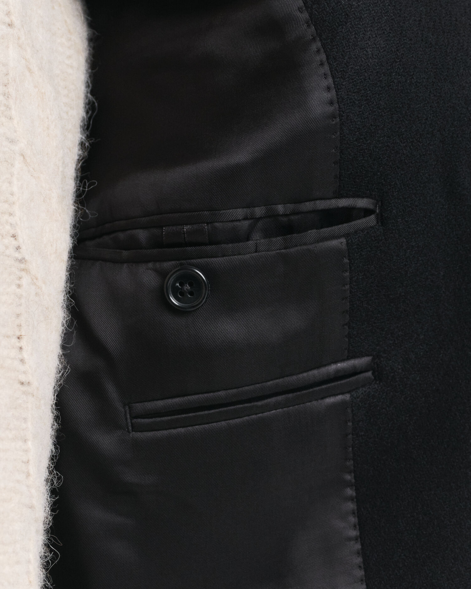 Abrigo de lana clásico