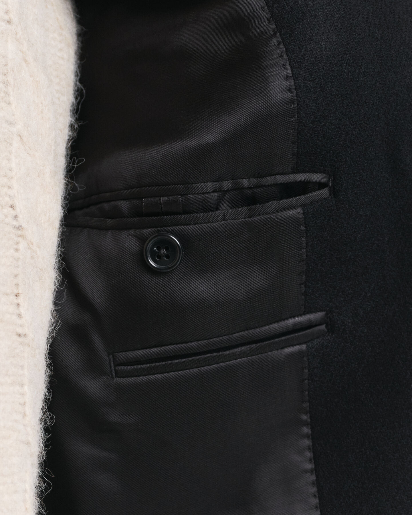 Abrigo de lana clásico