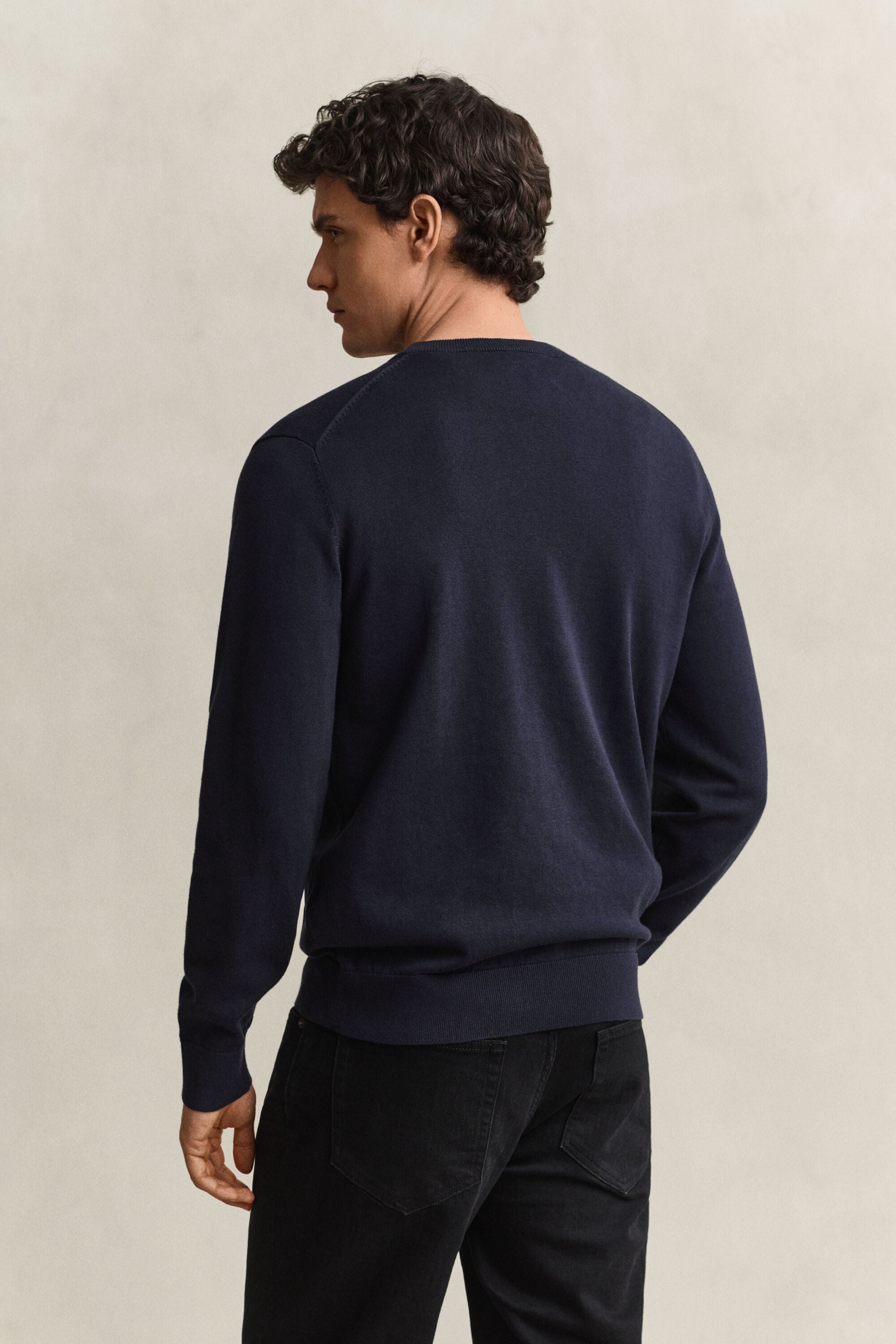 Jersey clásico de algodón con cuello redondo
