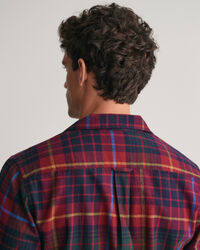 Caja de regalo con camisa y pantalones de pijama de franela