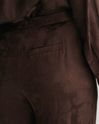 Pantalones de pernera ancha en jacquard con dise&ntilde;o de encaje