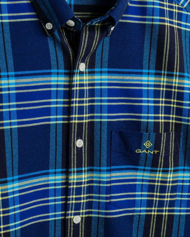 Camisa Oxford Regular Fit cepillada con cuadros escoceses en colores vivos