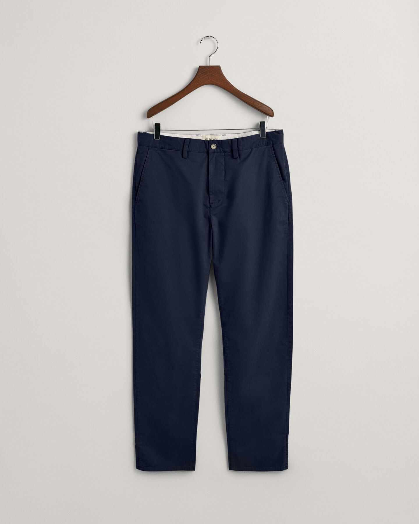 Pantalones chinos Seasonal Essential Regular Fit Archive Shield