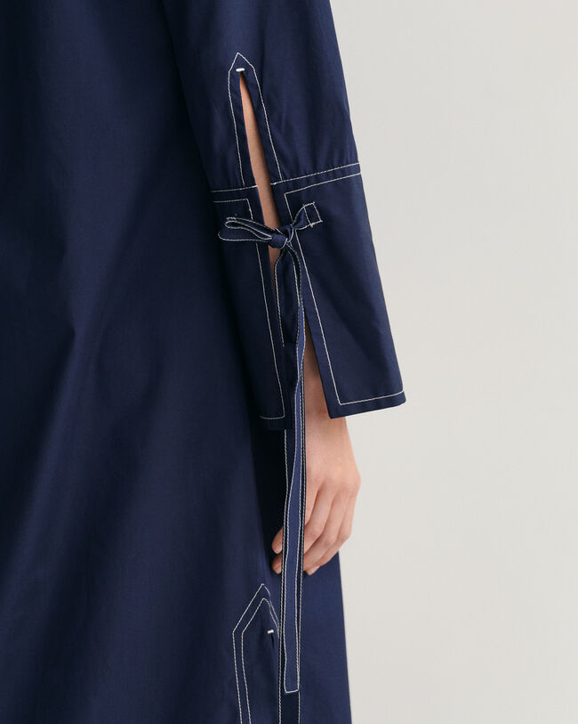 Vestido camisero con puntadas en contraste