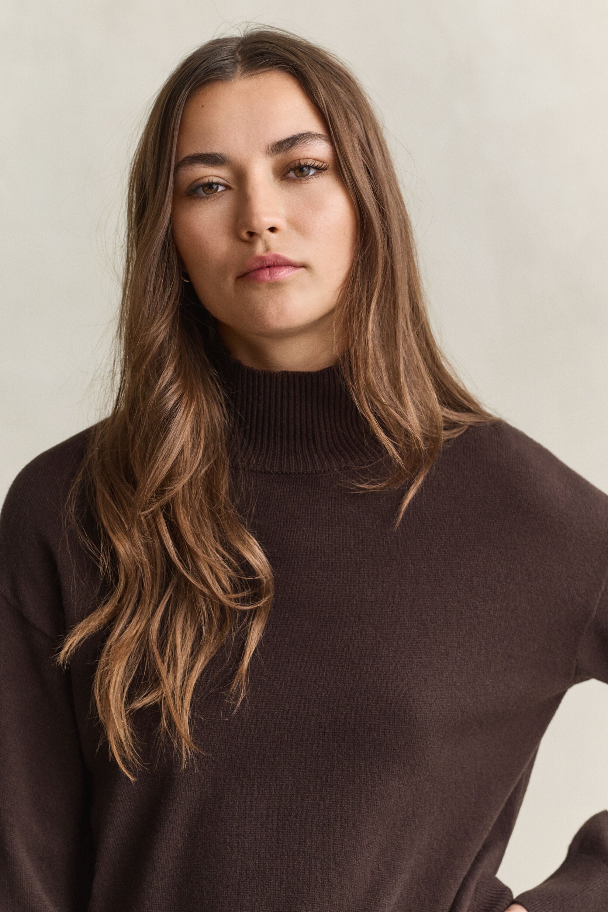 Jersey de lana de oveja superfina con cuello cerrado