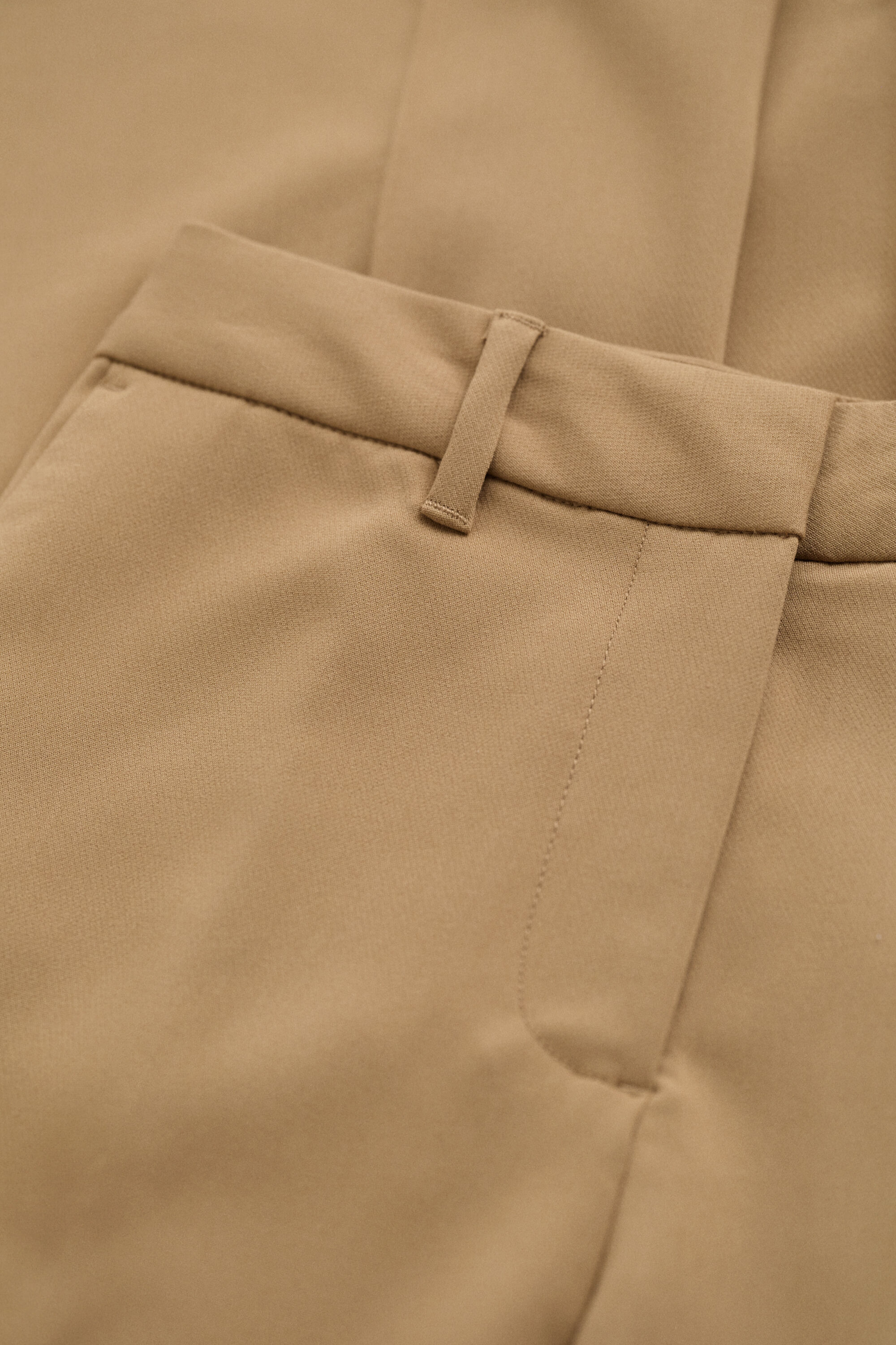 Pantalones de vestir Slim Fit acampanados