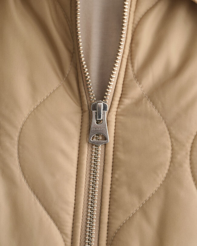 Chaqueta acolchada con cuello