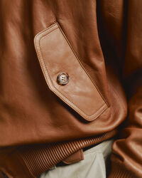 Cazadora Harrington de piel