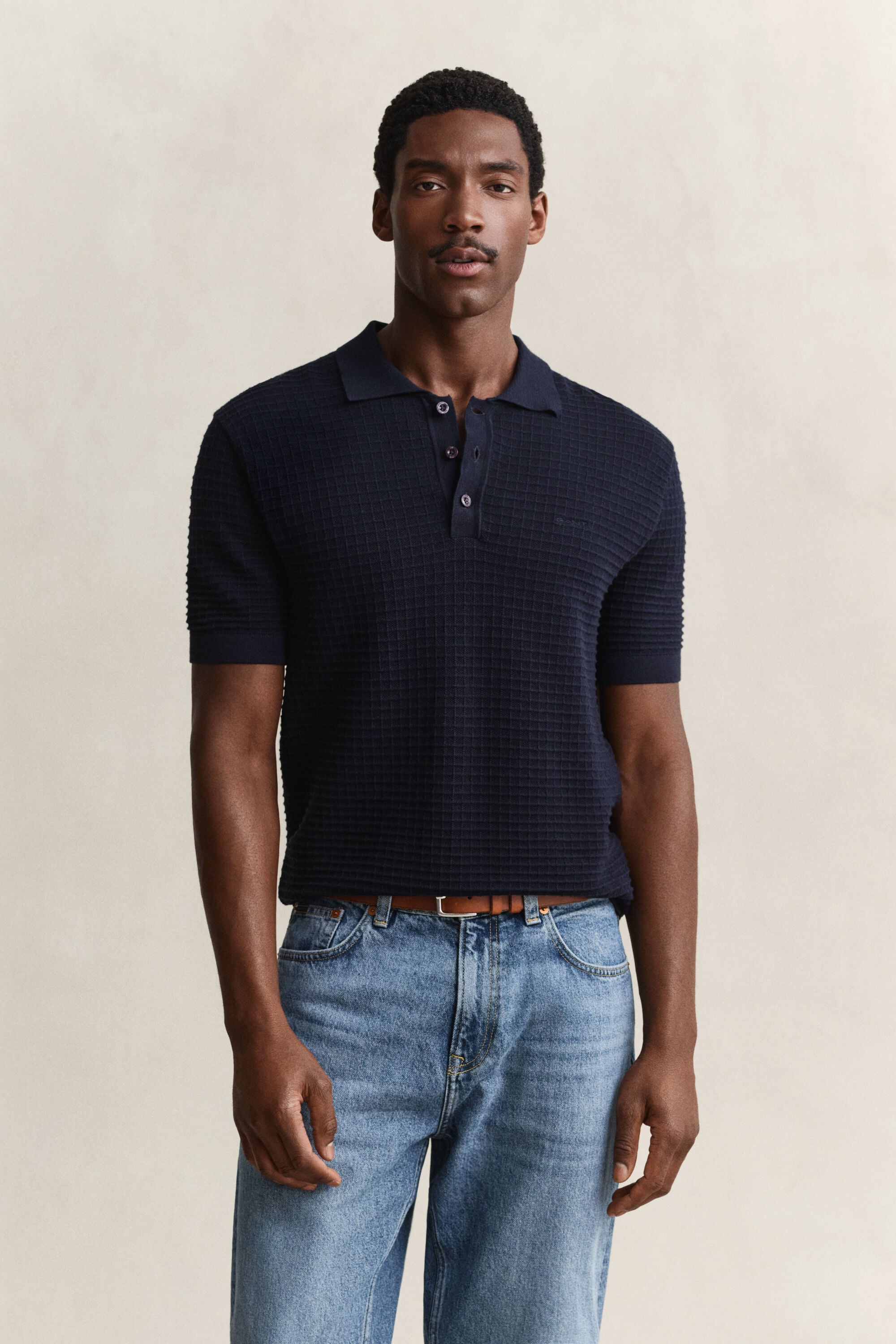 Jersey tipo polo con textura