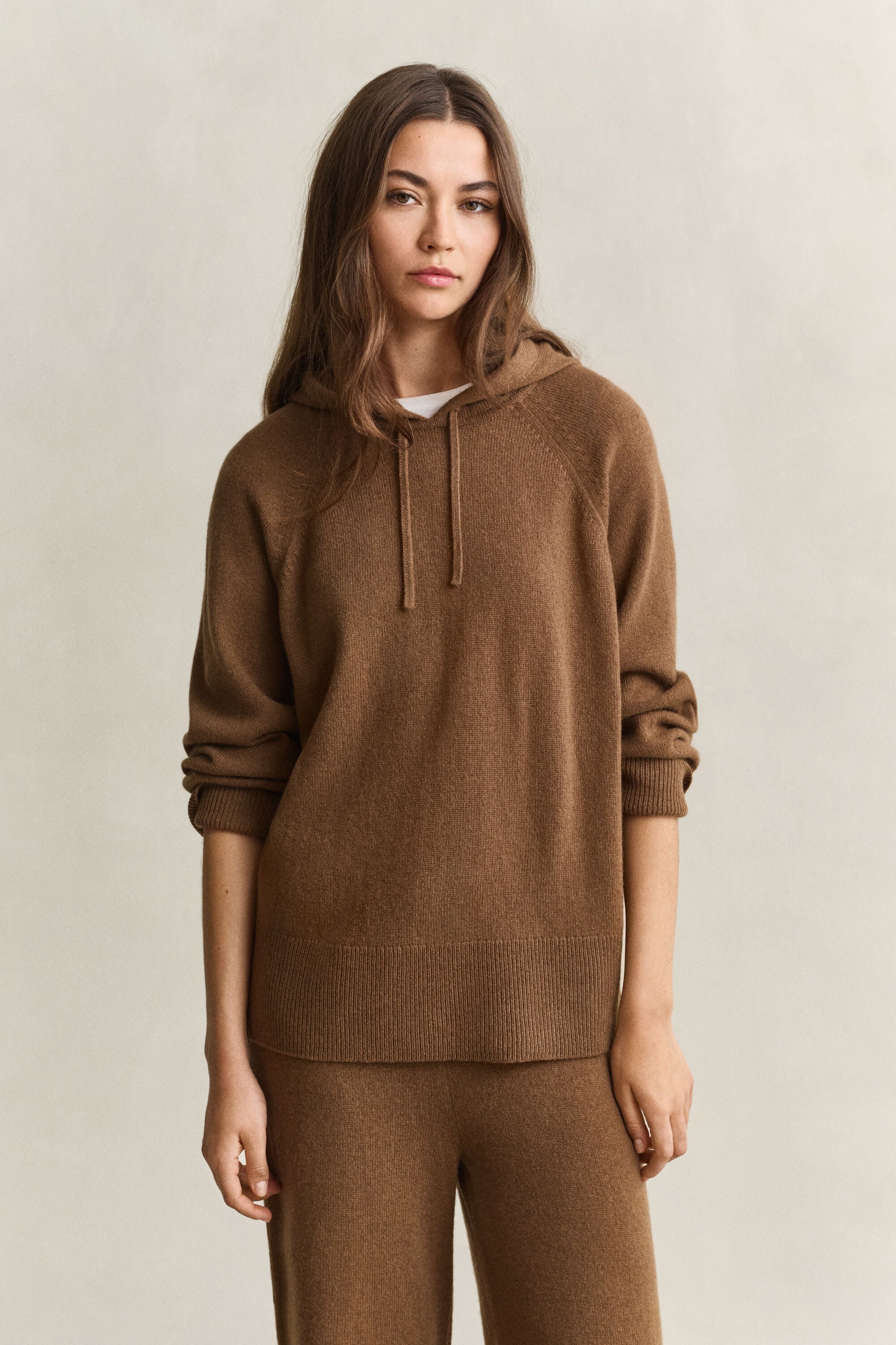Sudadera de lana y cachemir con capucha