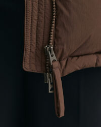 Chaqueta de plumón y largo medio