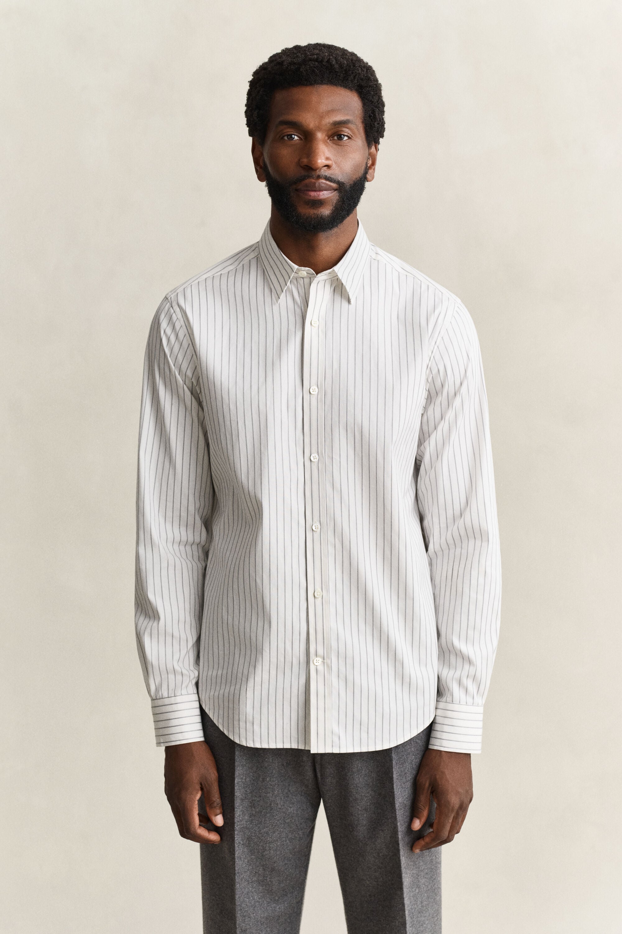 Camisa de raya diplomática con textura labrada