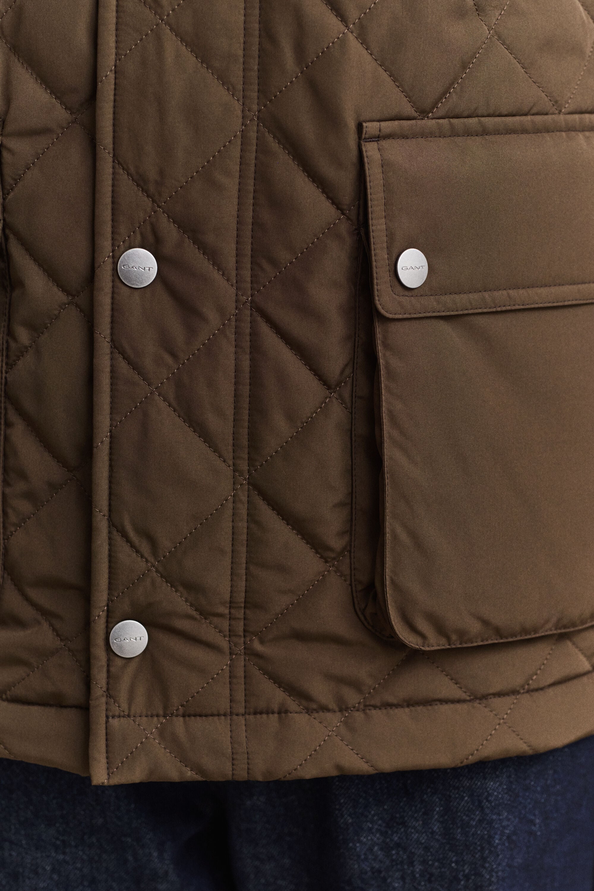 Chaqueta acolchada de largo medio
