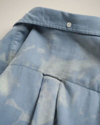 Camisa Relaxed Fit Wrangler x GANT de lana y algod&oacute;n decolorada