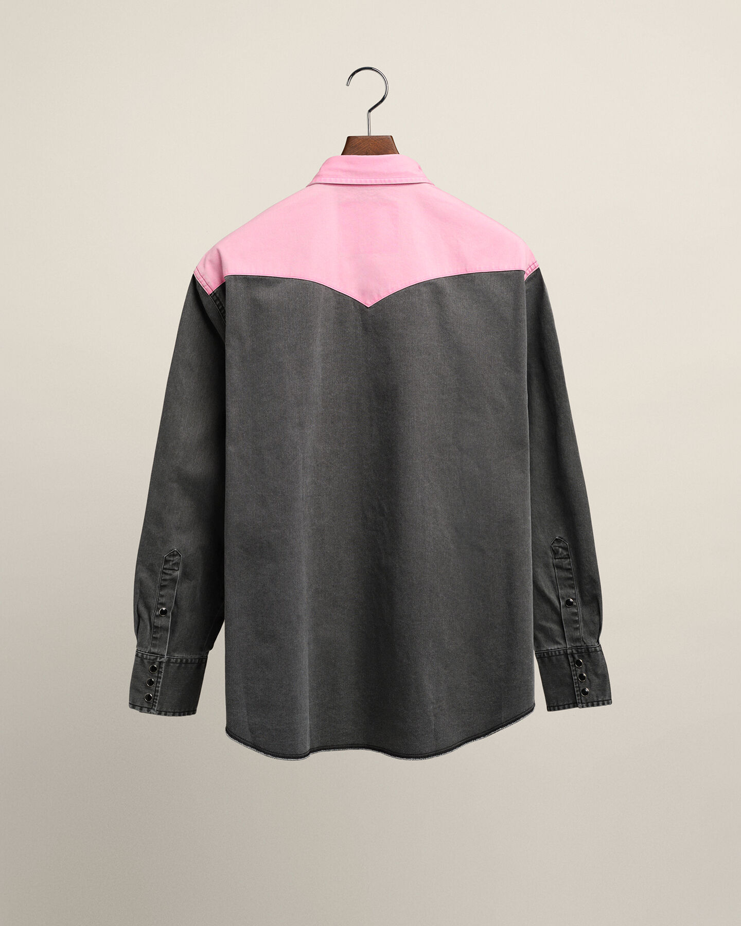 Camisa Relaxed Fit Wrangler x GANT Neon Western