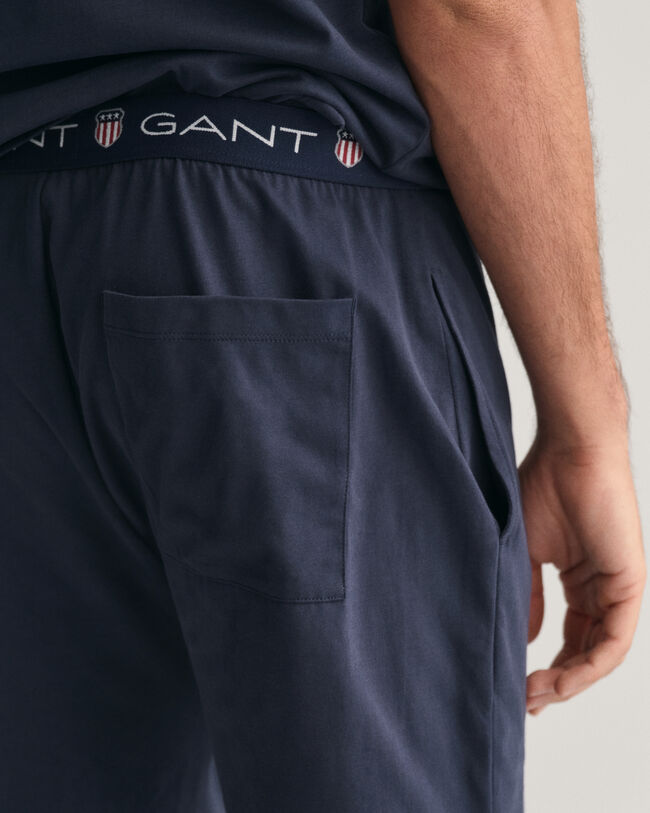 Caja de regalo con pijama de punto