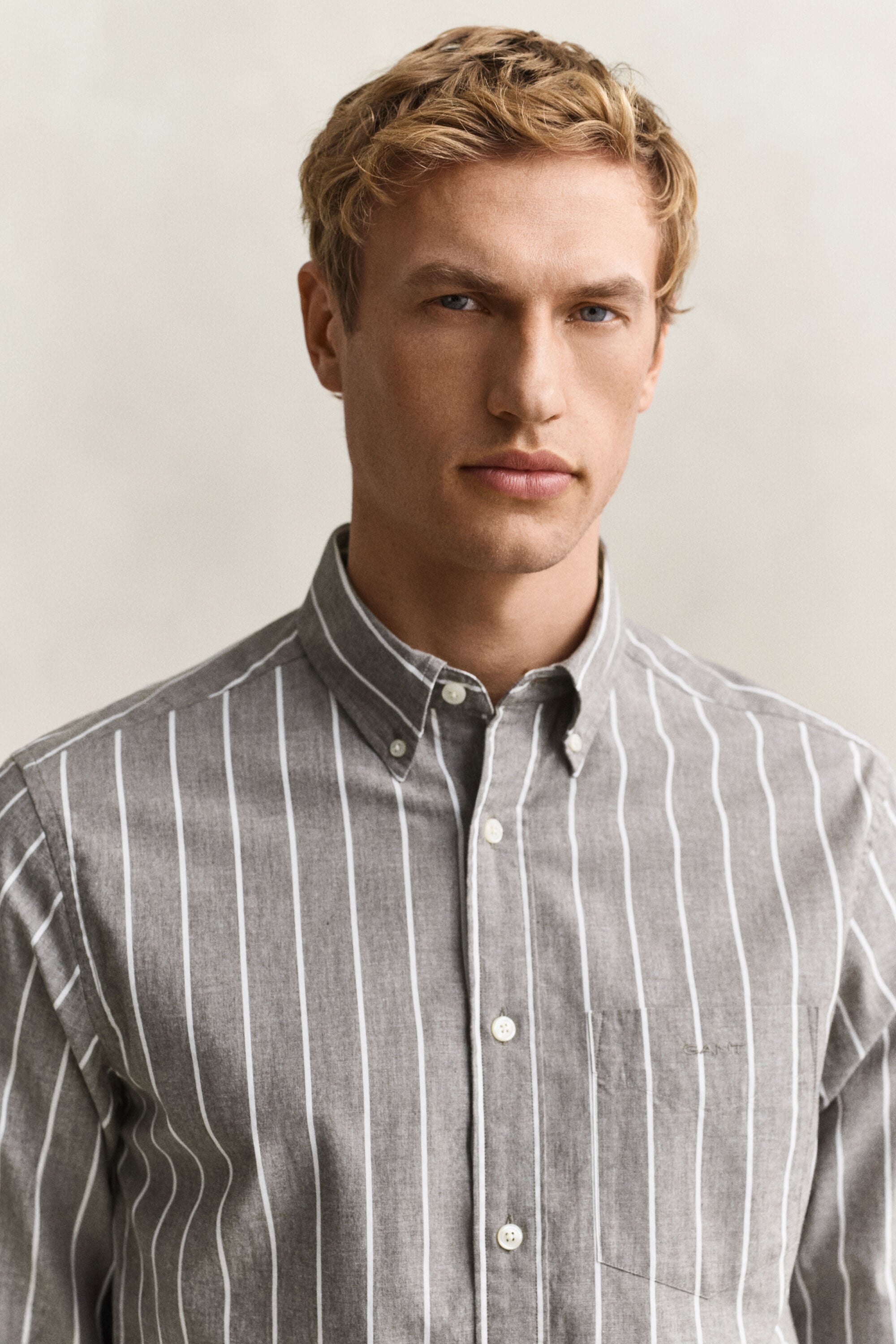 Camisa de popelina jaspeada a rayas