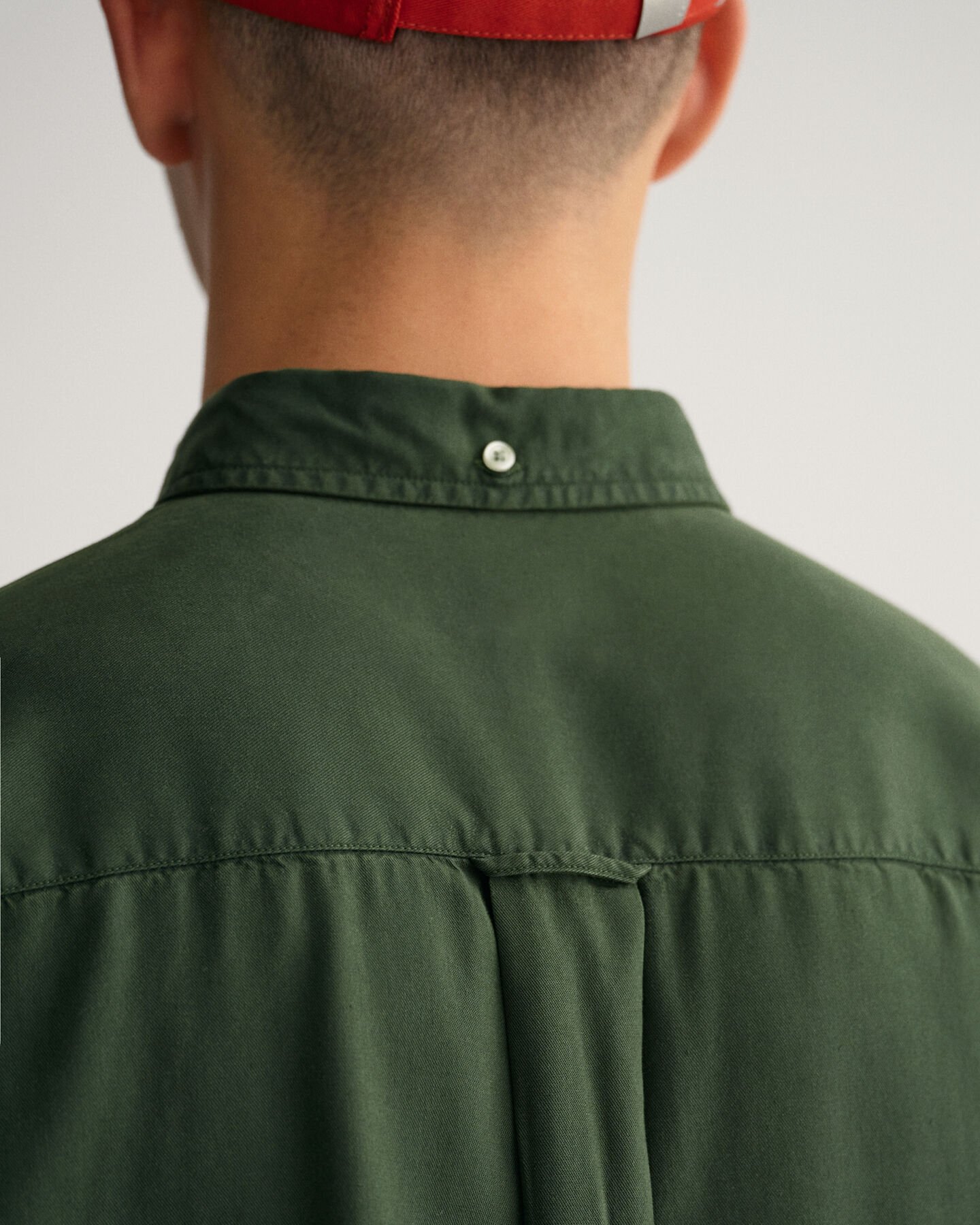 Camisa Relaxed Fit de lyocell te&ntilde;ida en prenda