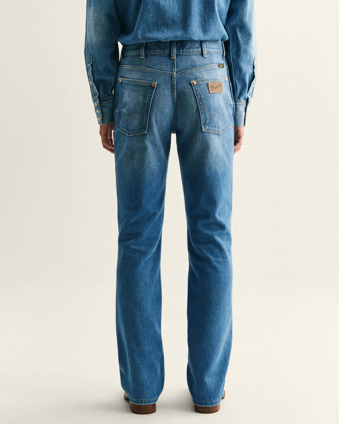 Vaqueros Bootcut Wrangler x GANT