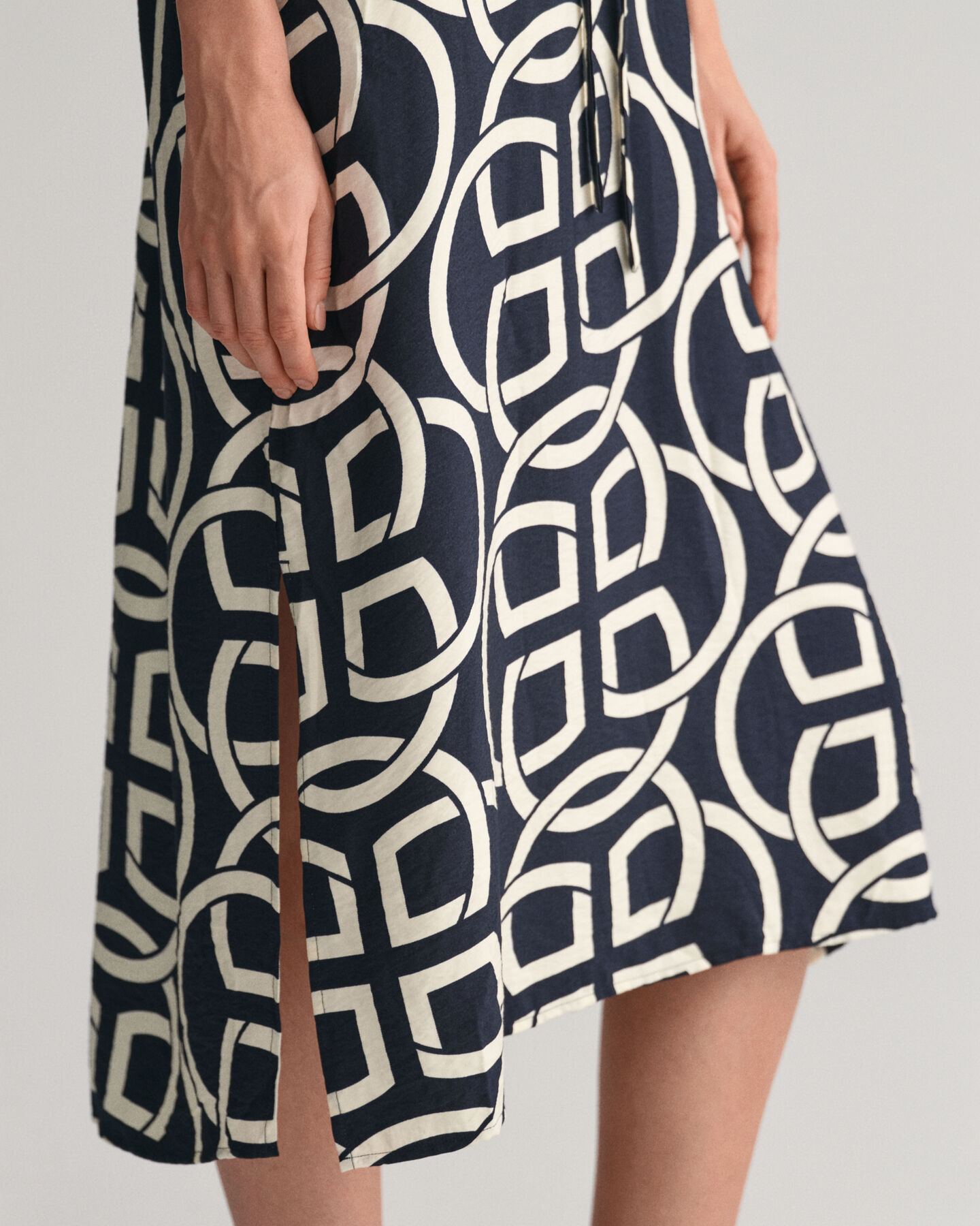 Caftán de manga corta con estampado Monogram