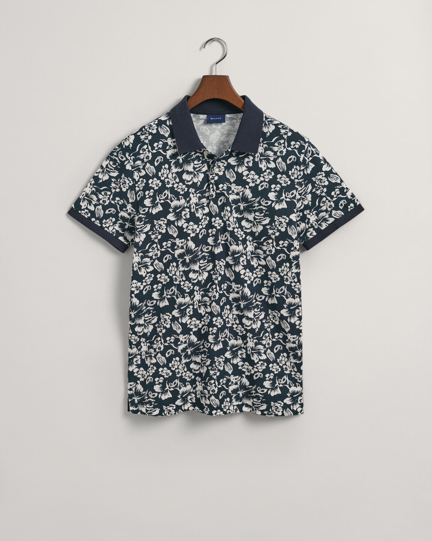 Polo de piqué con estampado de flores