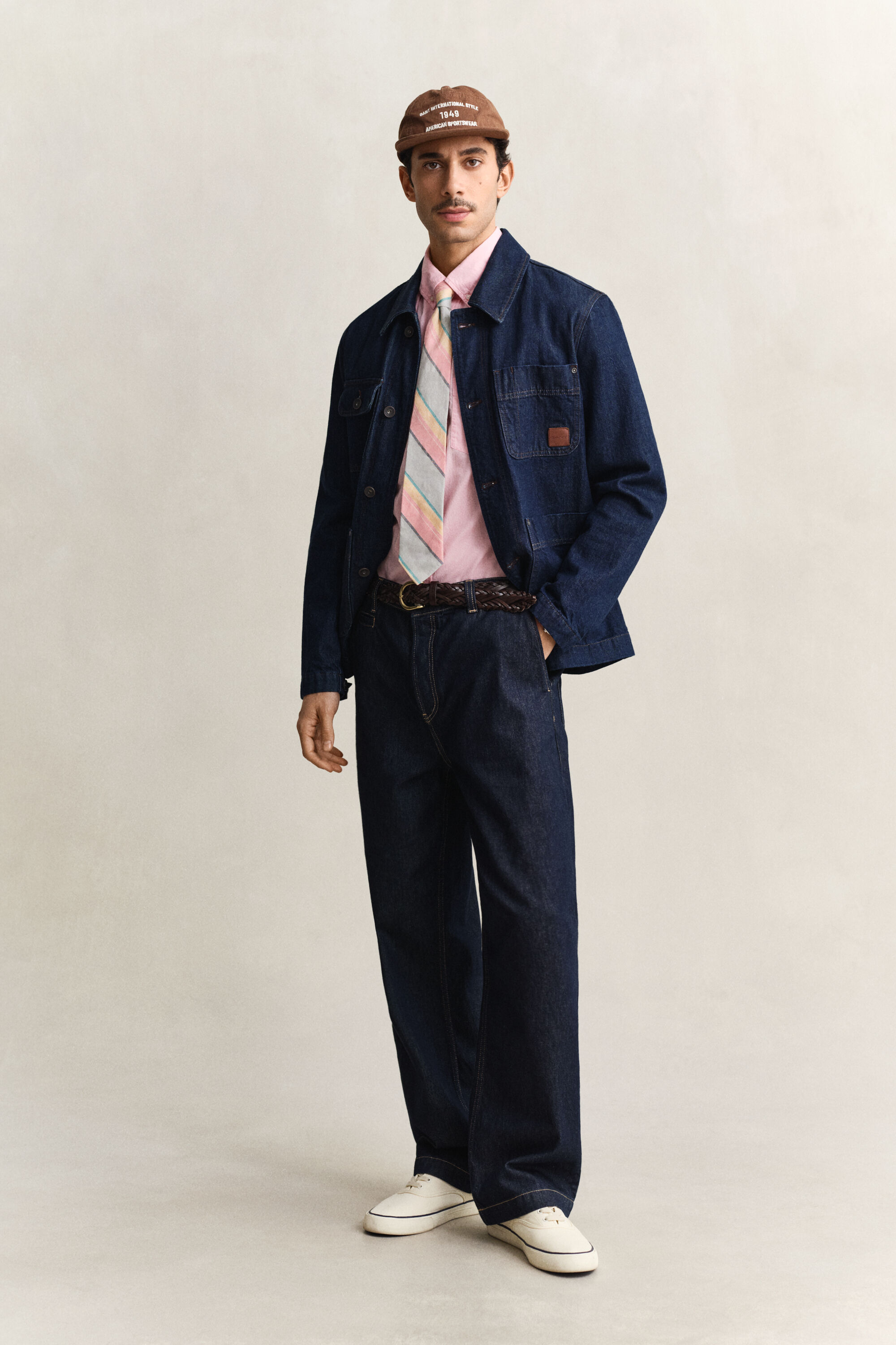 Camisa clásica de manga corta en popelina