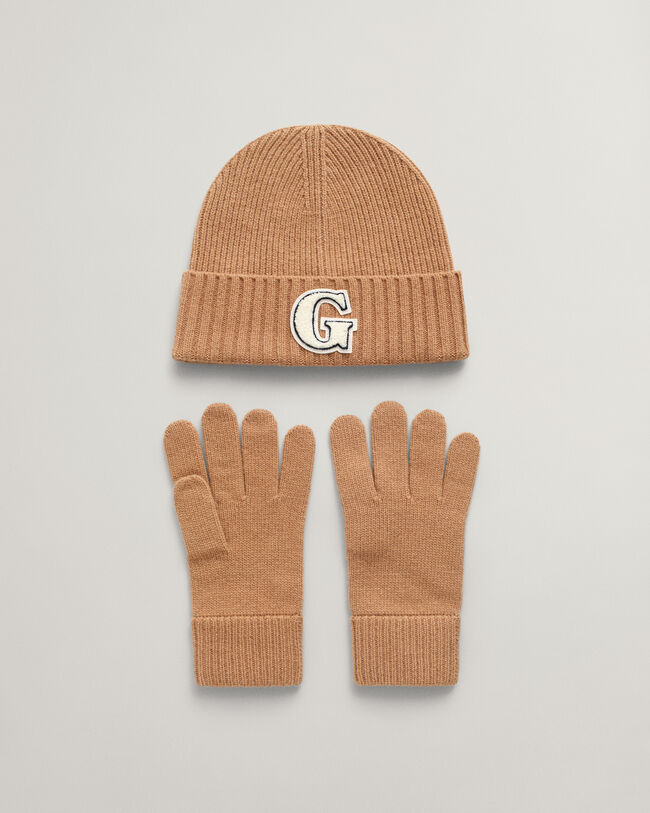 Set de regalo con gorro y guantes con insignia G
