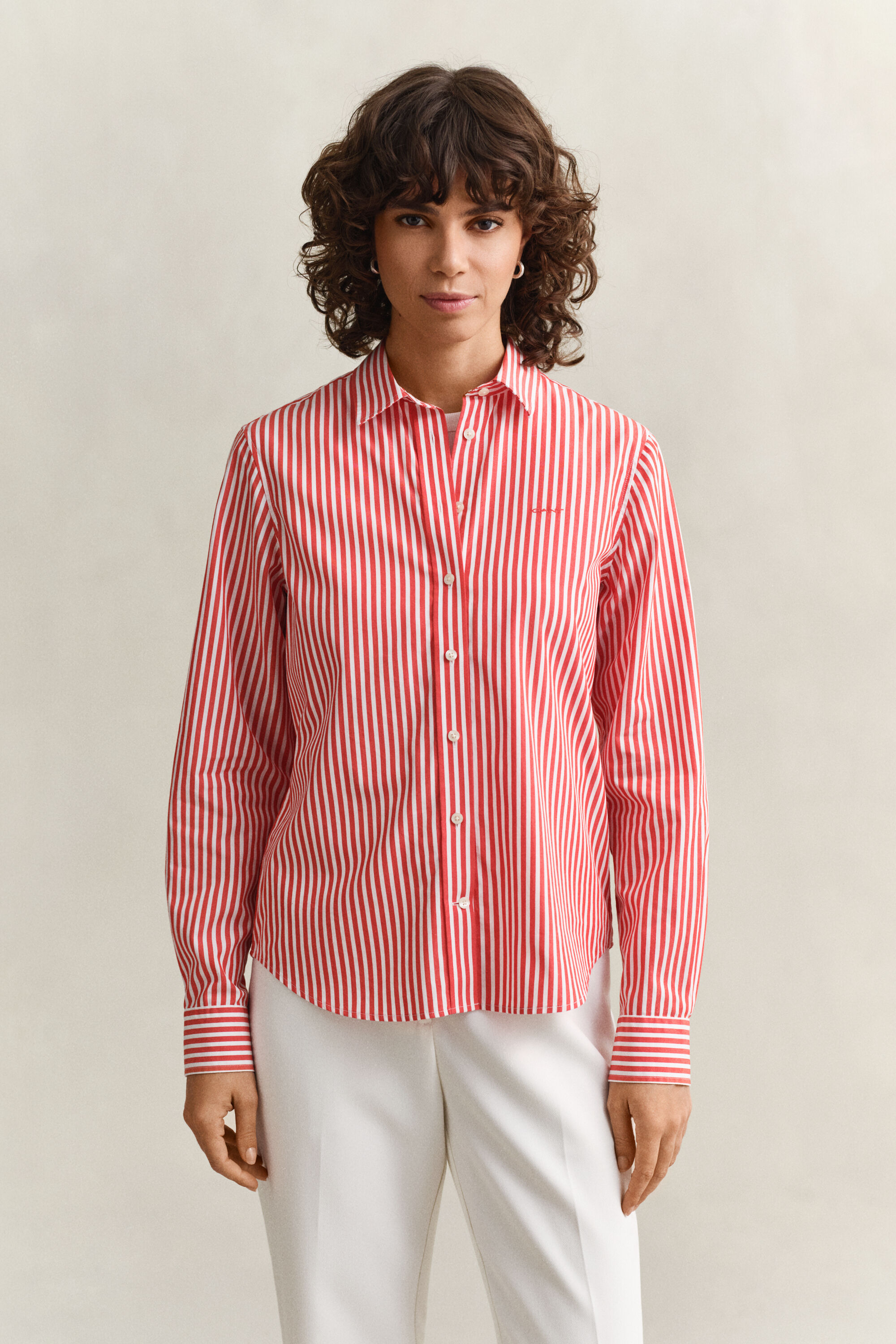 Camisa Regular Fit clásica de popelina a rayas