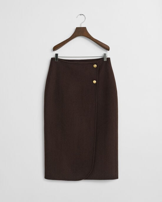 Falda midi cruzada cosida a mano