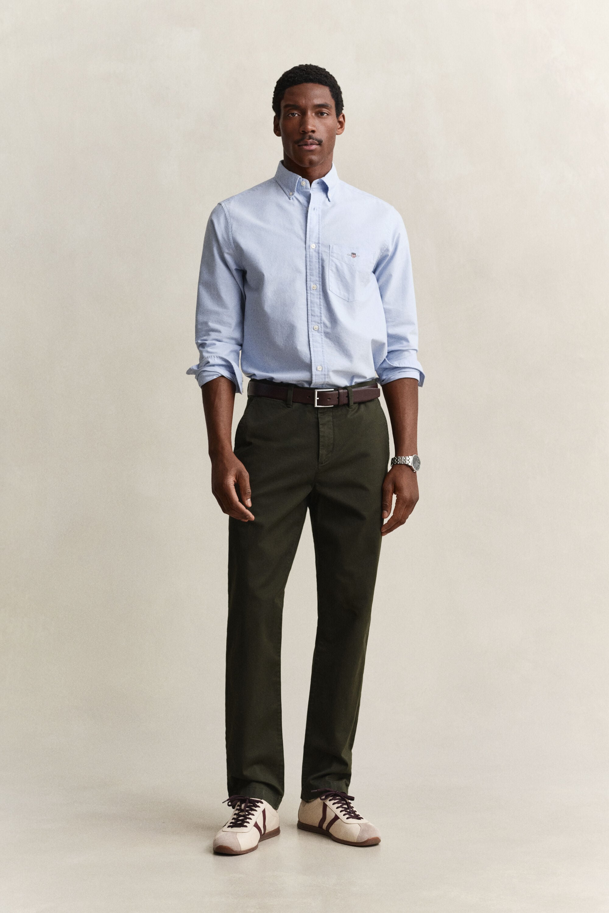 Pantalones chinos Regular Fit clásicos